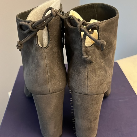 NWT Stuart Weitzman suede booties - Picture 3 of 4